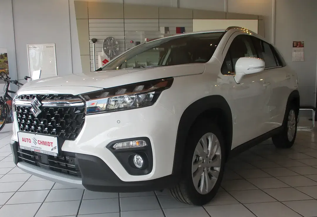 Suzuki S-Cross - Thumbnail 3