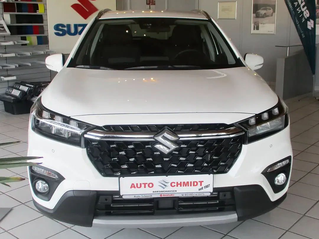 Suzuki S-Cross - Thumbnail 6