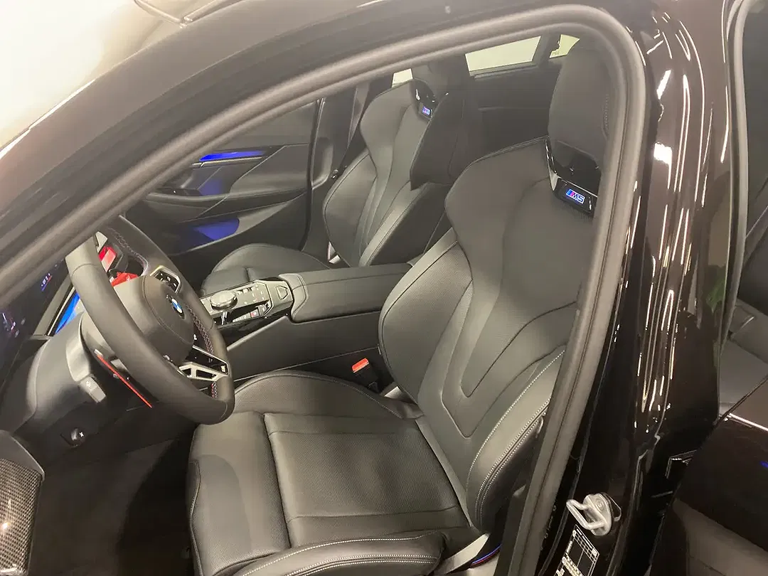 BMW M5 - Thumbnail 10