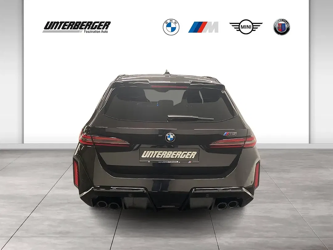 BMW M5 - Thumbnail 5