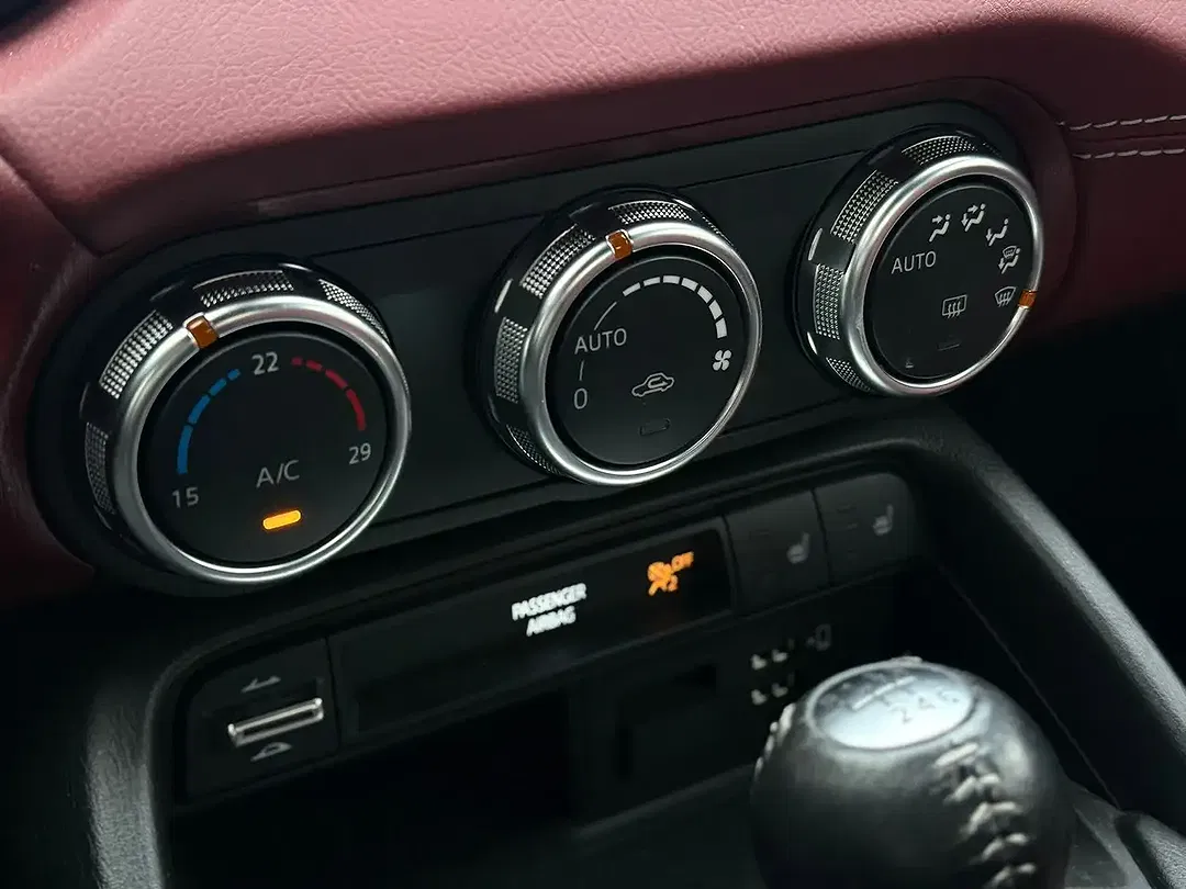 Mazda MX-5 - Thumbnail 14