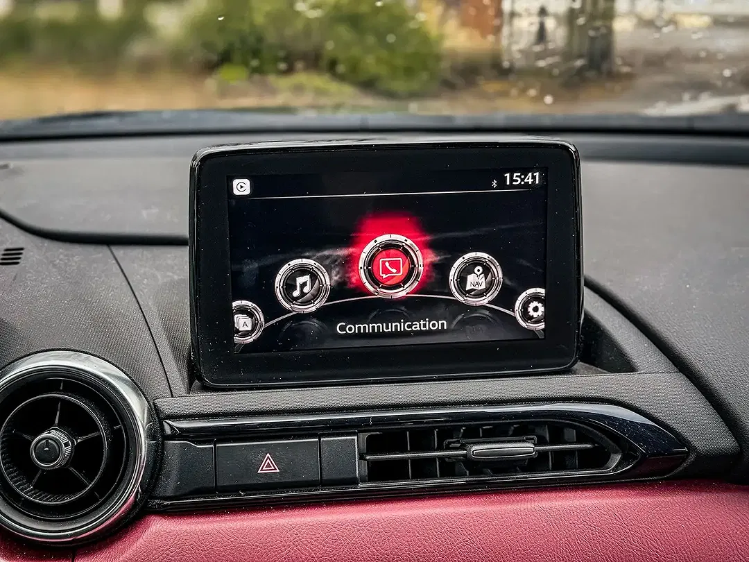 Mazda MX-5 - Thumbnail 8