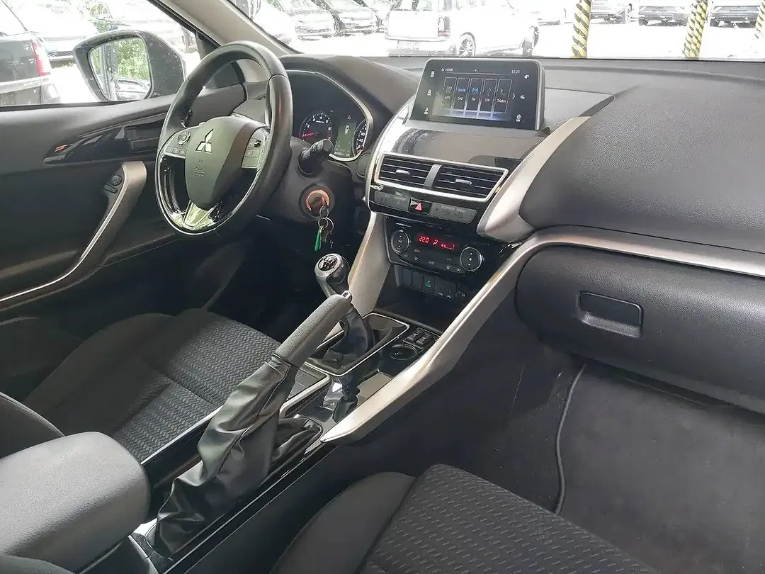 Mitsubishi Eclipse Cross - Thumbnail 10