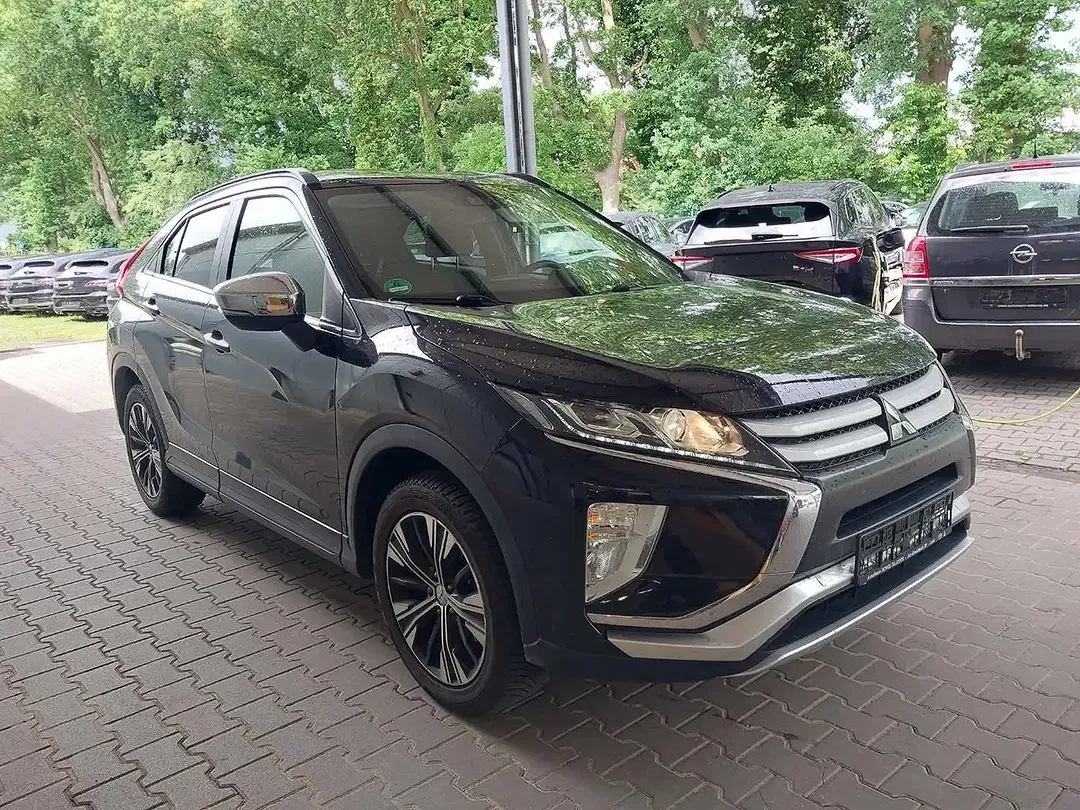 Mitsubishi Eclipse Cross - Thumbnail 4
