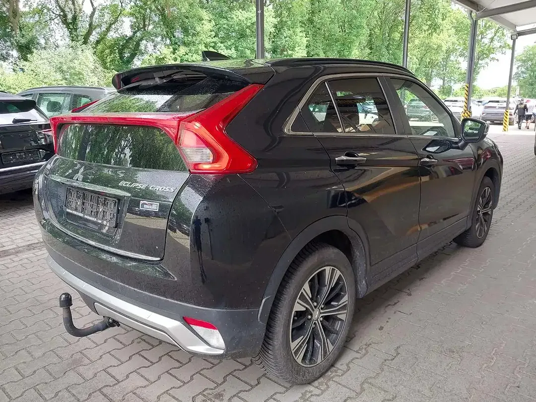 Mitsubishi Eclipse Cross - Thumbnail 6