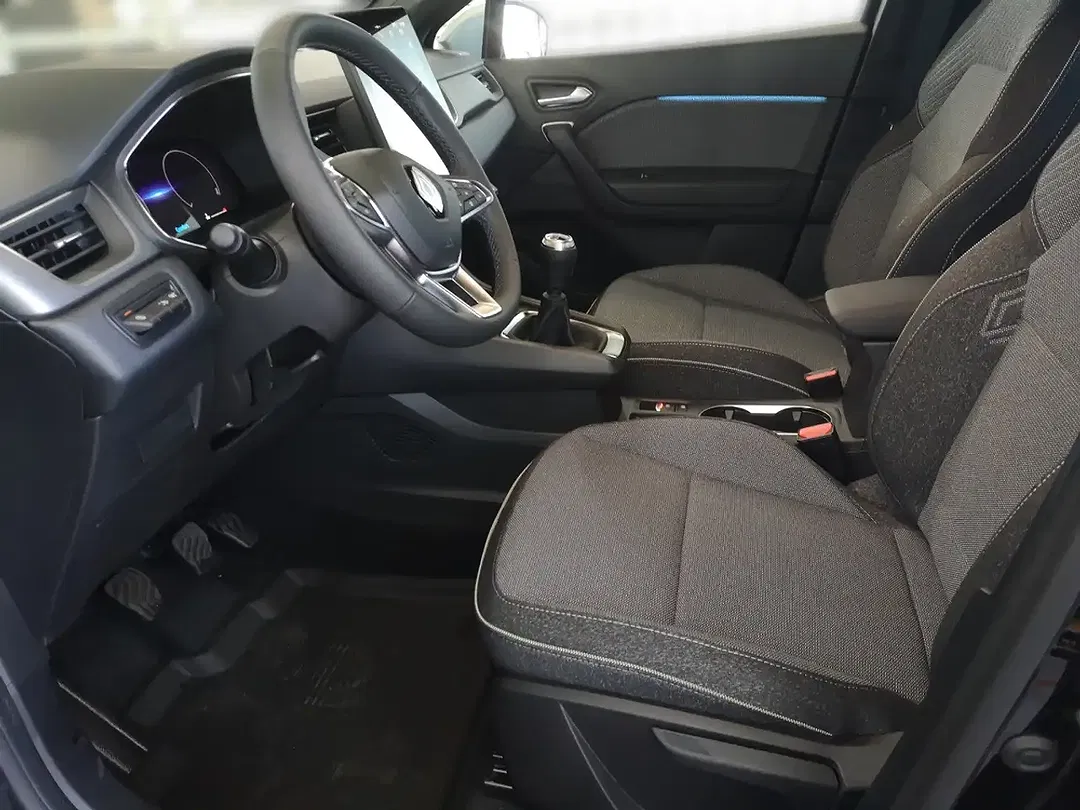 Renault Captur - Thumbnail 5