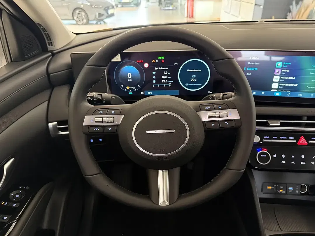 Hyundai TUCSON - Thumbnail 13