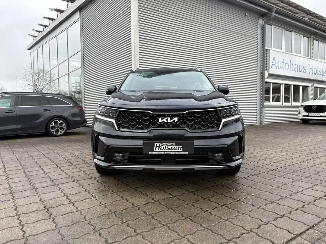 Kia Sorento - Thumbnail 2