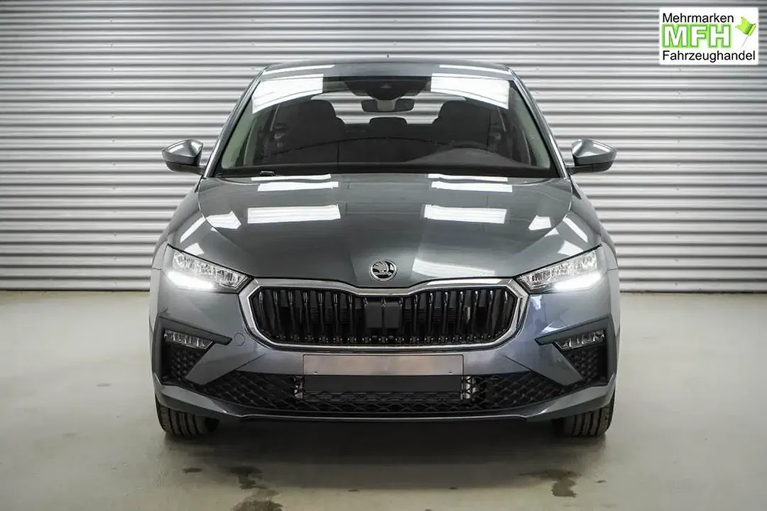 Skoda Scala - Thumbnail 2