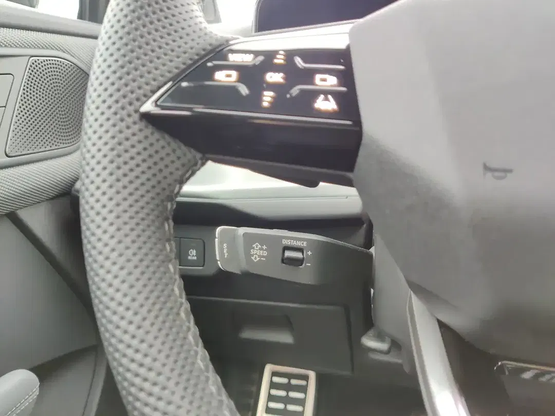 Audi Q3 - Thumbnail 10