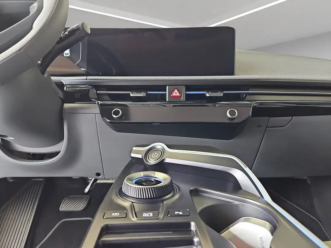 Kia EV6 - Thumbnail 8