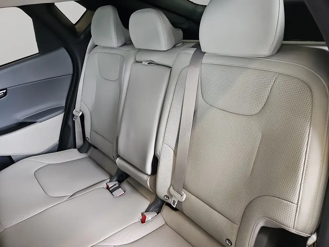 Kia EV6 - Thumbnail 9