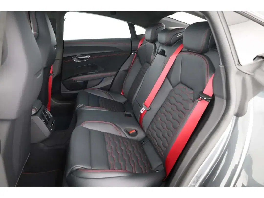 Audi e-tron - Thumbnail 8