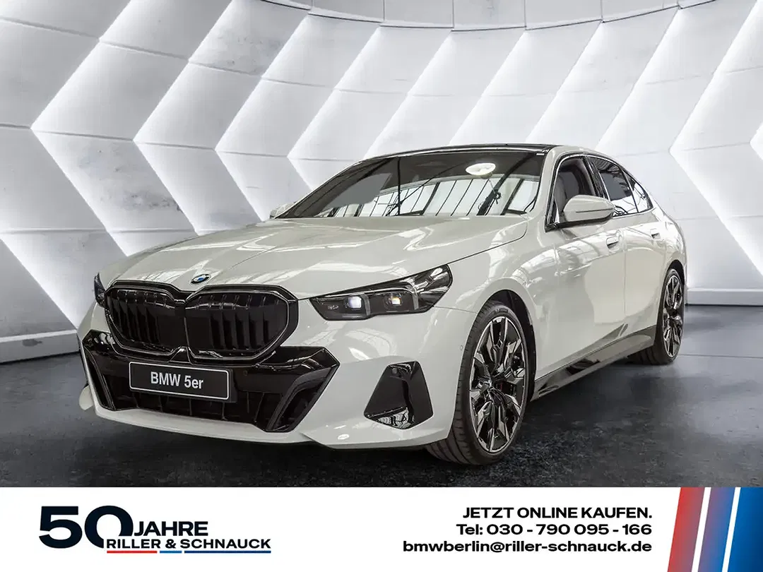 BMW 520 - Thumbnail 1