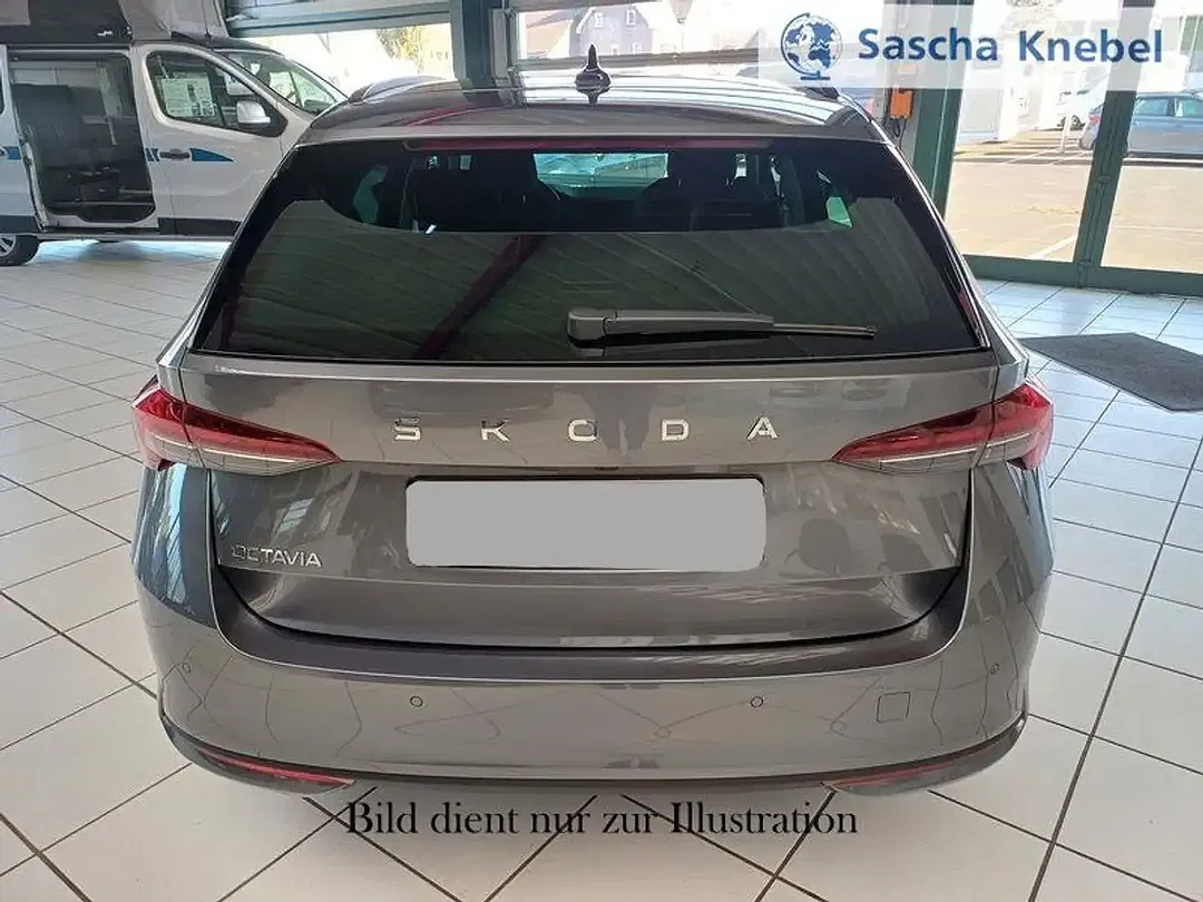 Skoda Octavia - Thumbnail 5