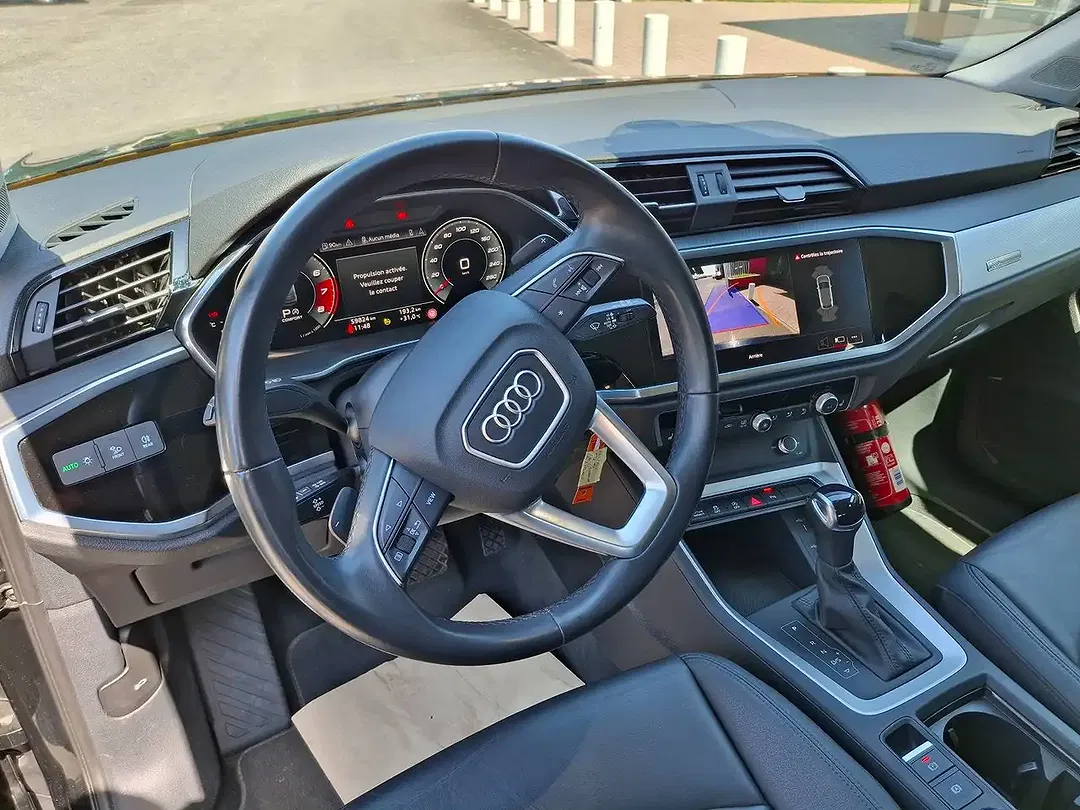 Audi Q3 - Thumbnail 7