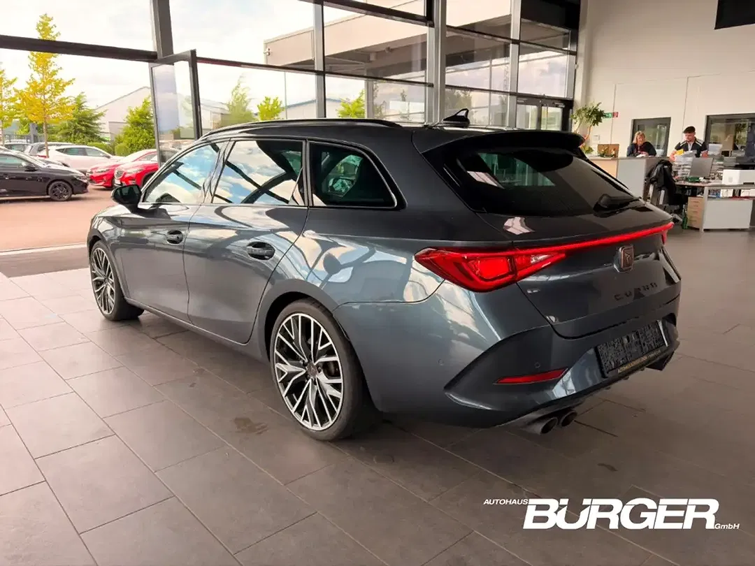 CUPRA Leon - Thumbnail 4