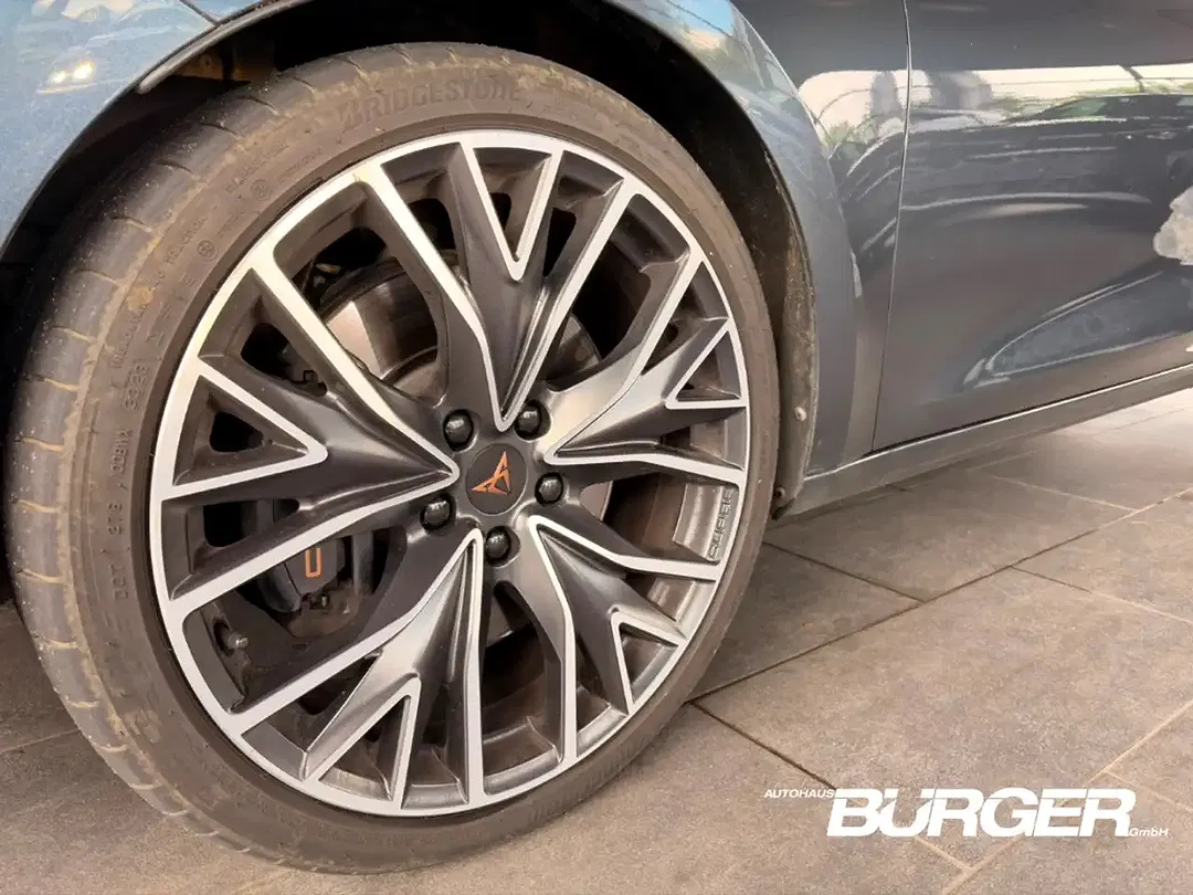 CUPRA Leon - Thumbnail 9