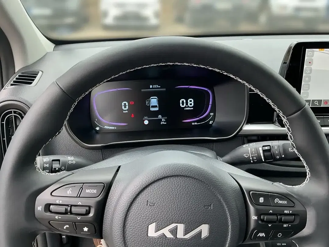Kia Picanto - Thumbnail 8