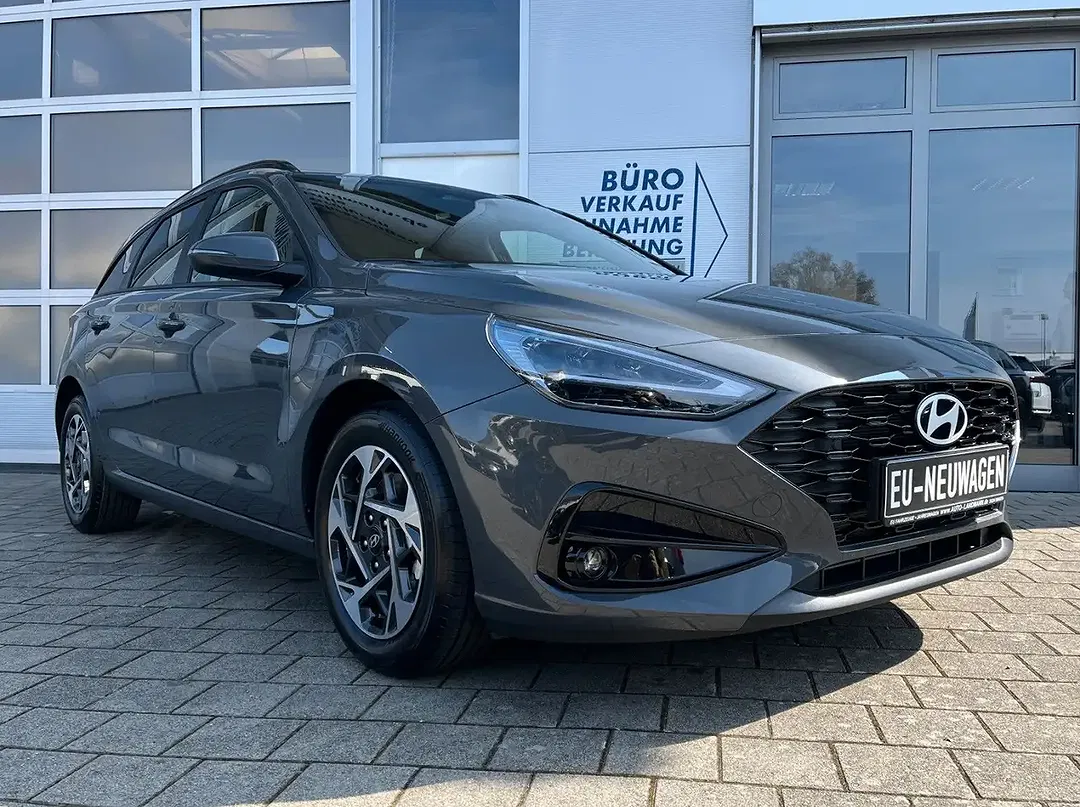 Hyundai i30 - Thumbnail 2