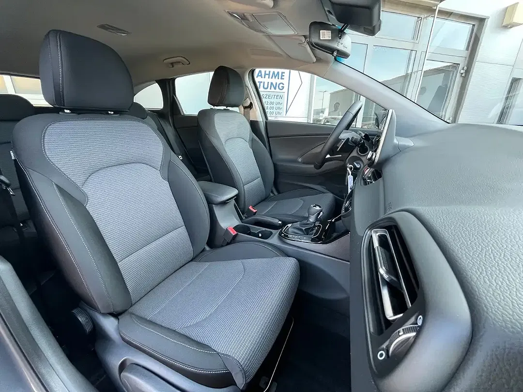 Hyundai i30 - Thumbnail 6