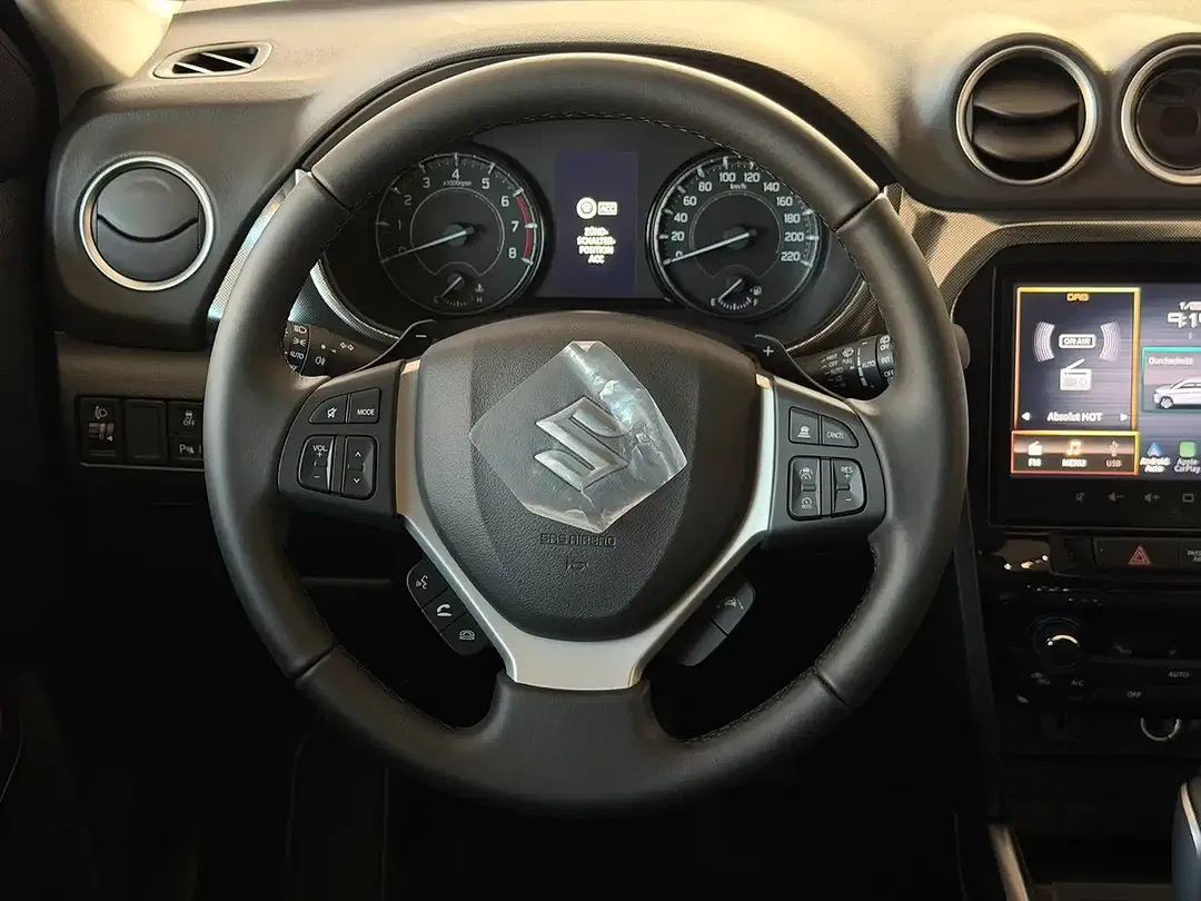 Suzuki Vitara - Thumbnail 10