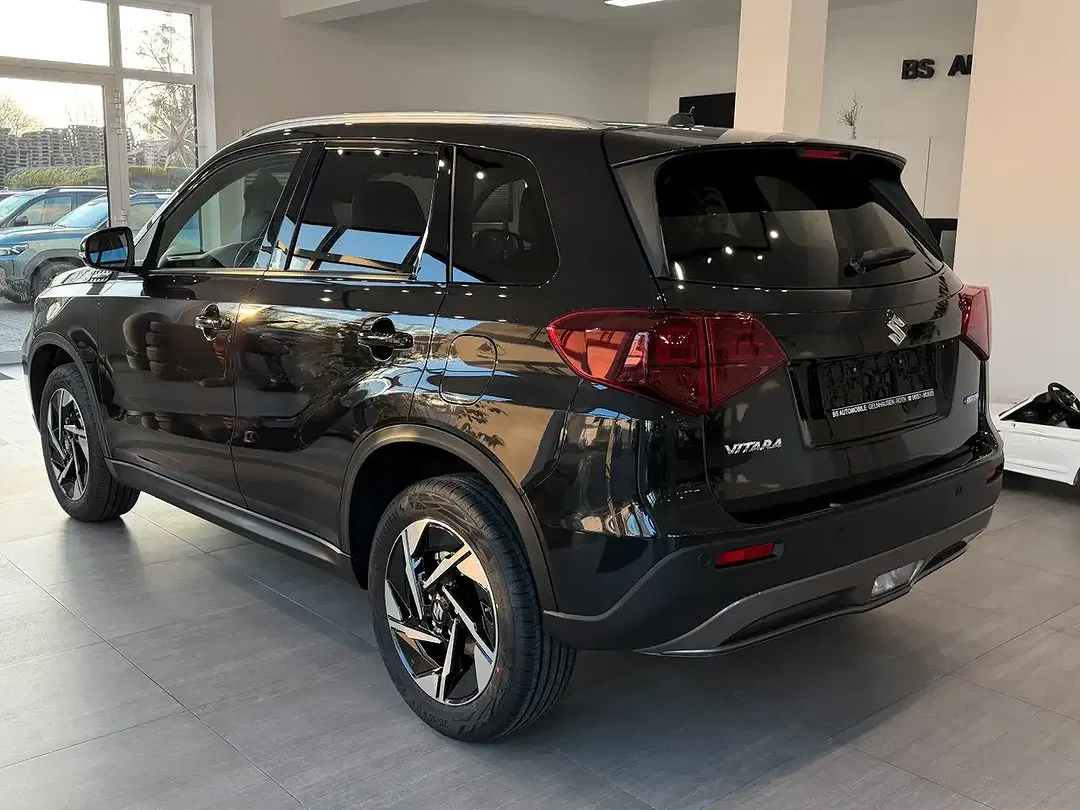 Suzuki Vitara - Thumbnail 5