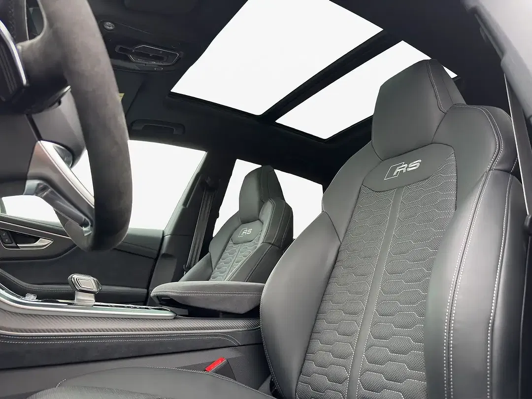 Audi RS Q8 - Thumbnail 9