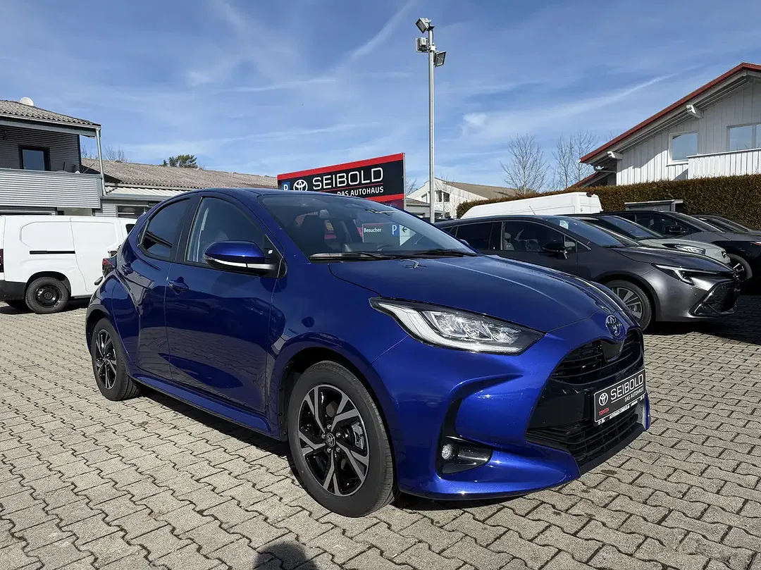 Toyota Yaris - Thumbnail 8