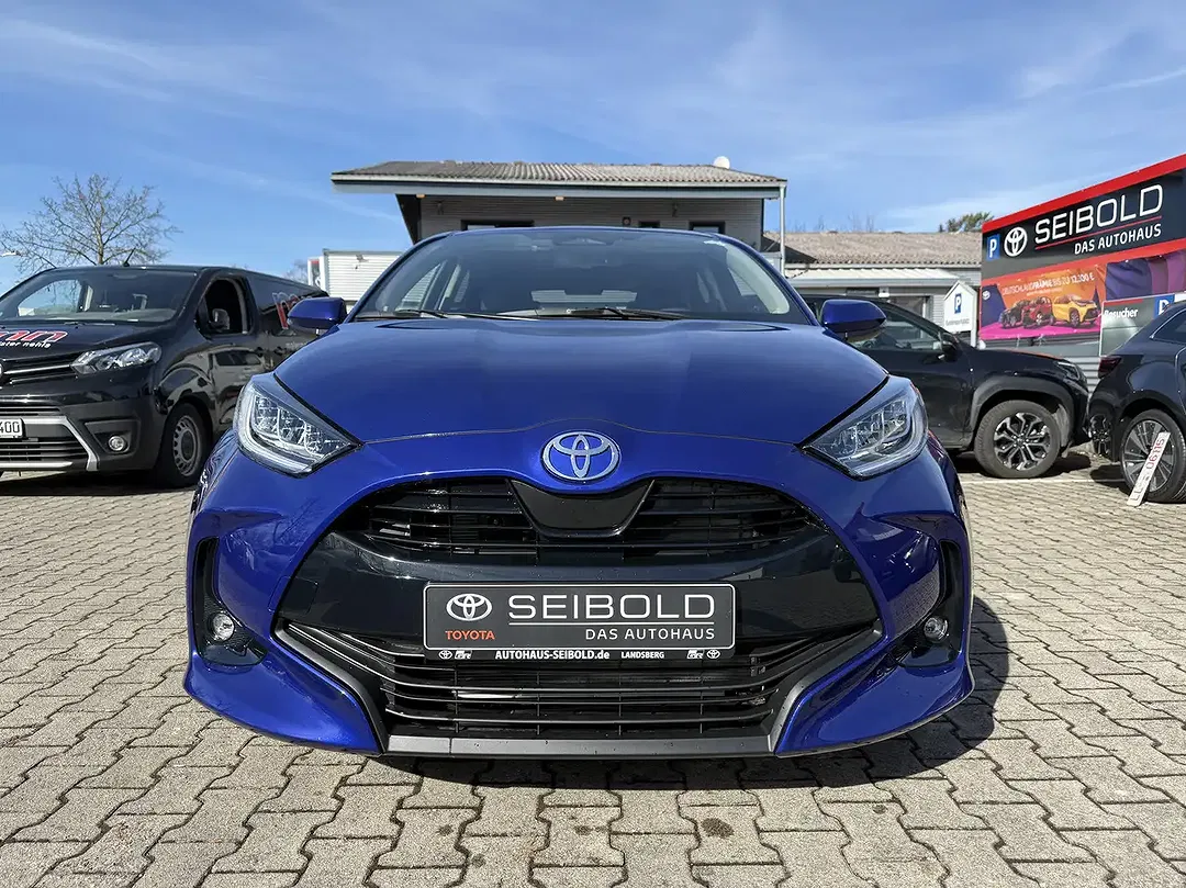 Toyota Yaris - Thumbnail 9