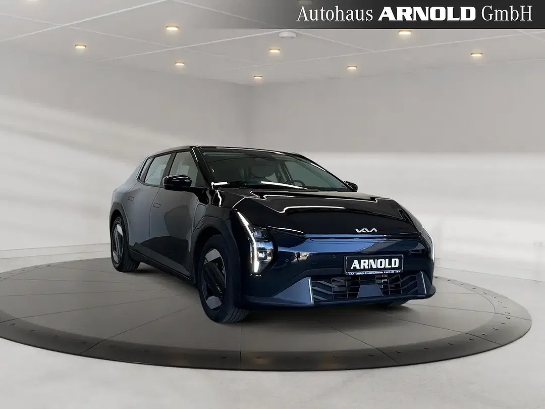 Kia EV4 - Thumbnail 6