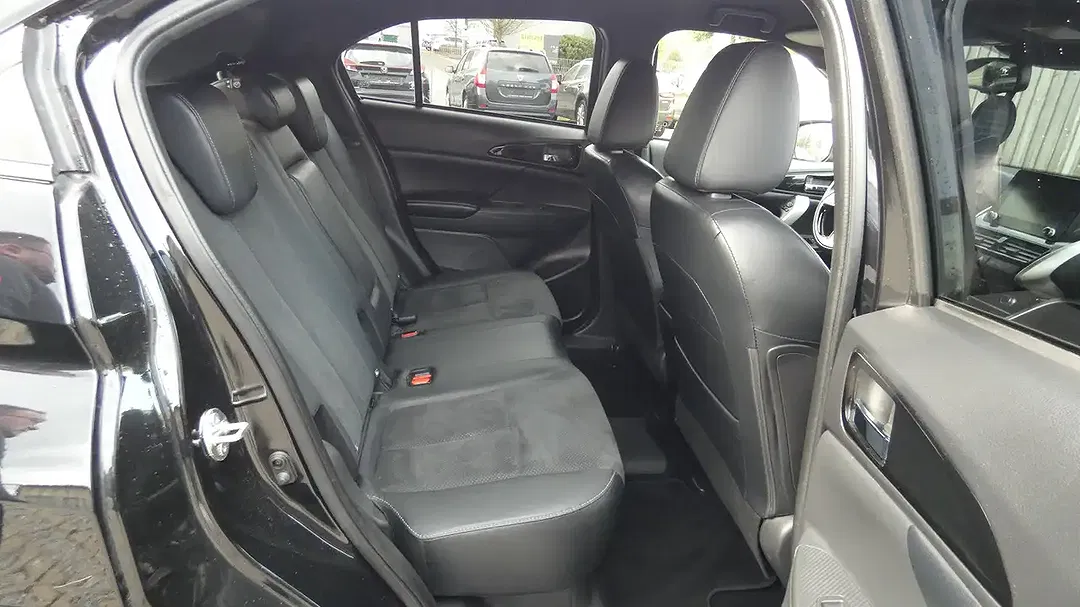Mitsubishi Eclipse Cross - Thumbnail 9