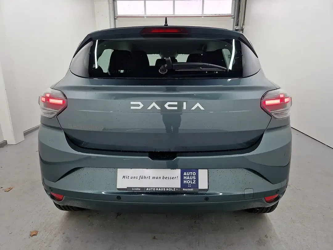Dacia Sandero - Thumbnail 3