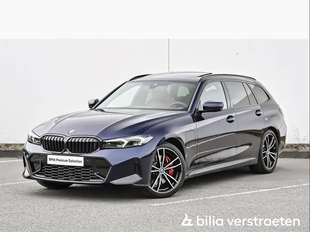BMW 330 - Afbeelding 1