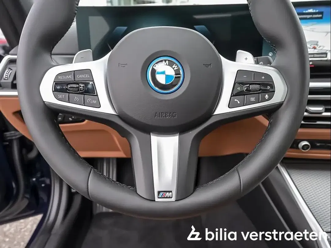 BMW 330 - Thumbnail 8