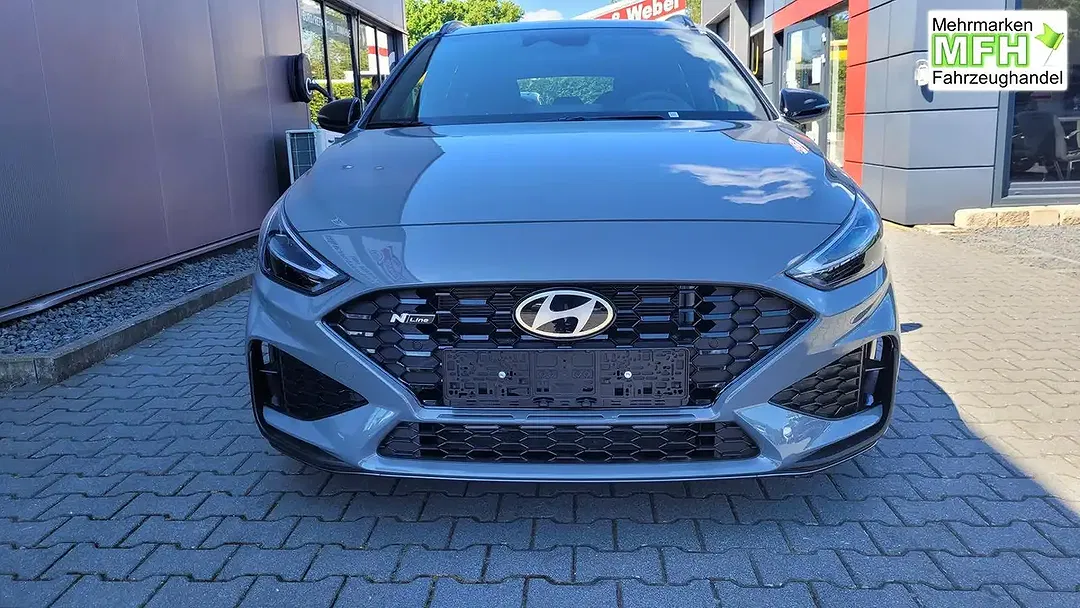Hyundai i30 - Thumbnail 2