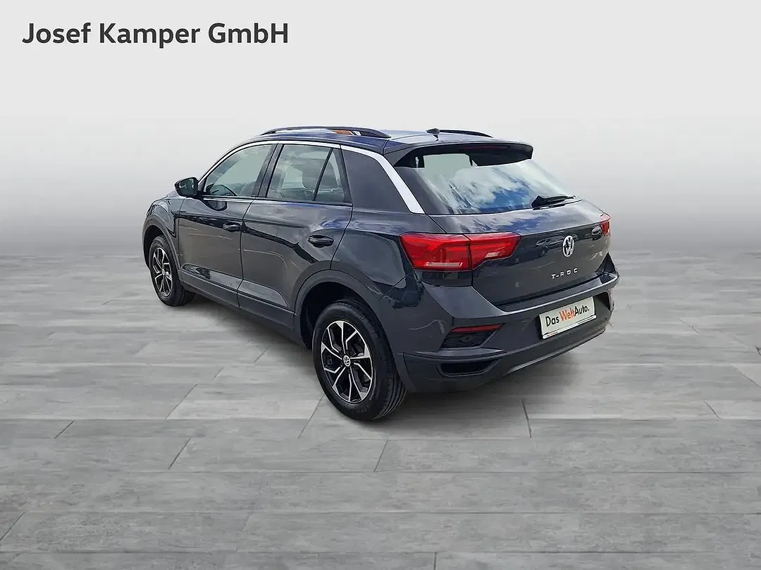 Volkswagen T-Roc - Thumbnail 3