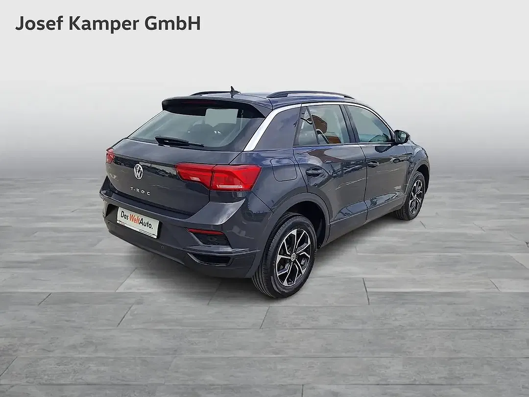 Volkswagen T-Roc - Thumbnail 5