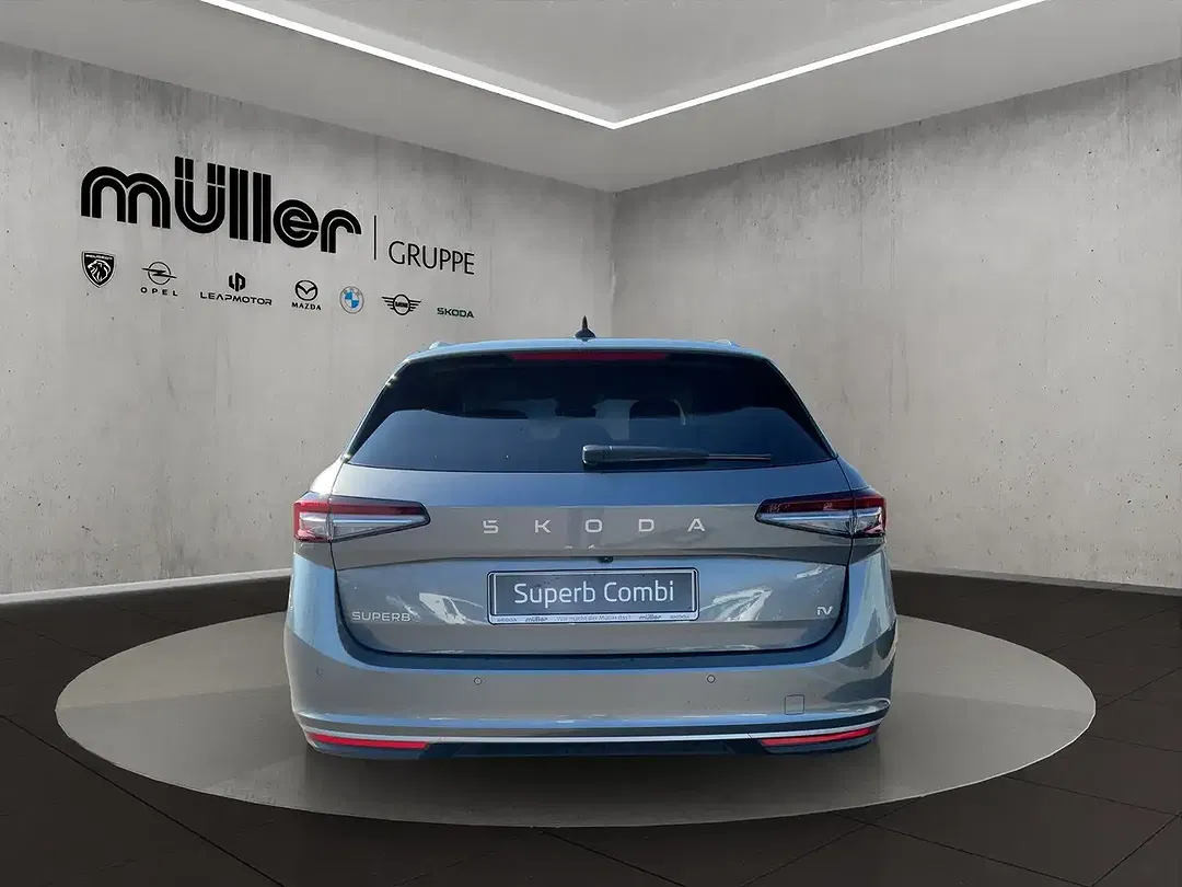 Skoda Superb - Thumbnail 4