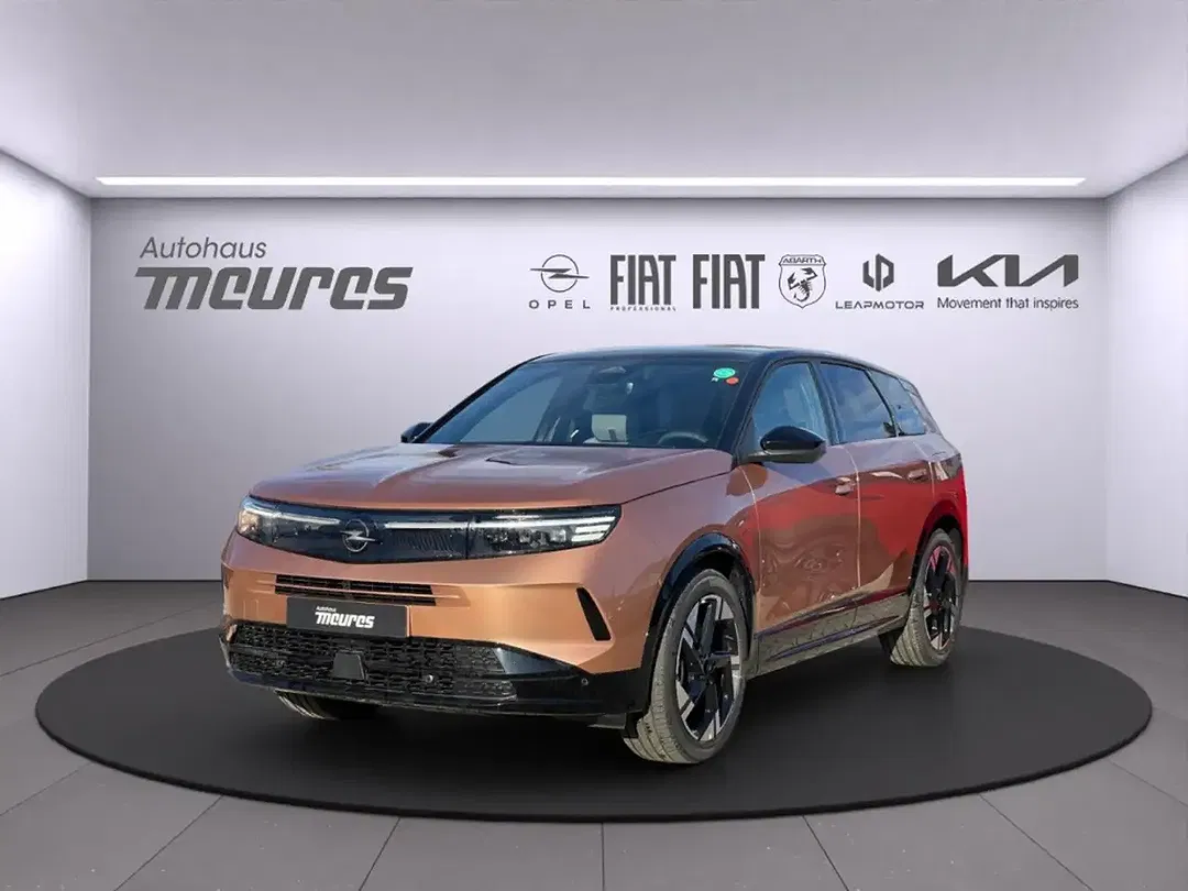 Opel Grandland - Thumbnail 1