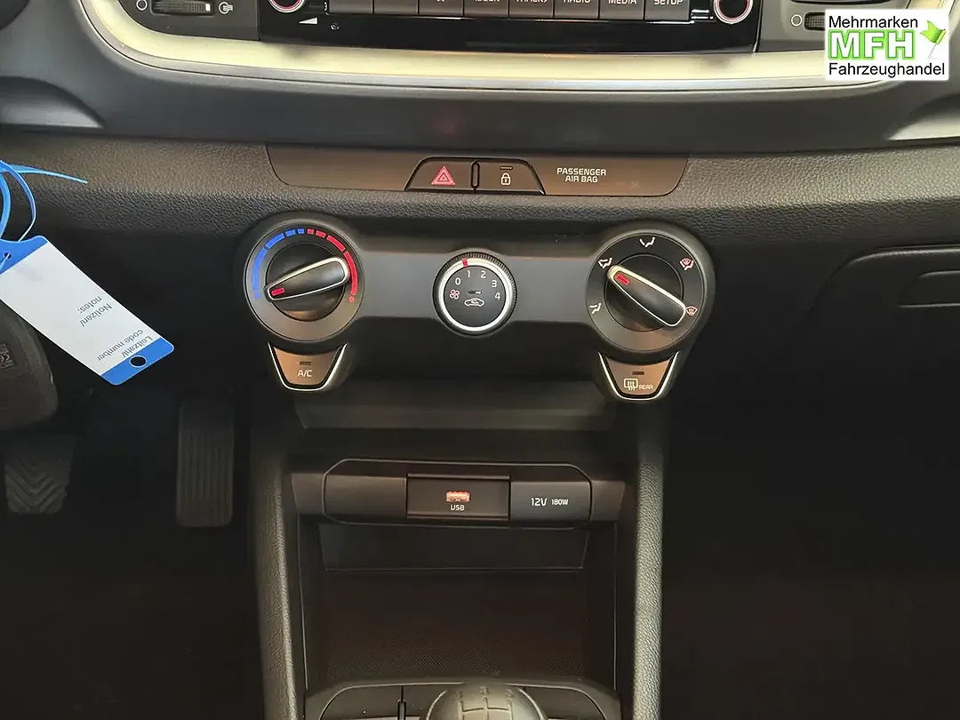 Kia Stonic - Thumbnail 11