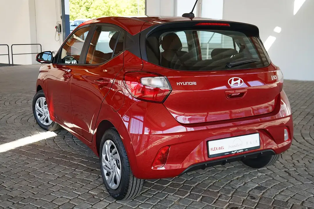 Hyundai i10 - Thumbnail 3
