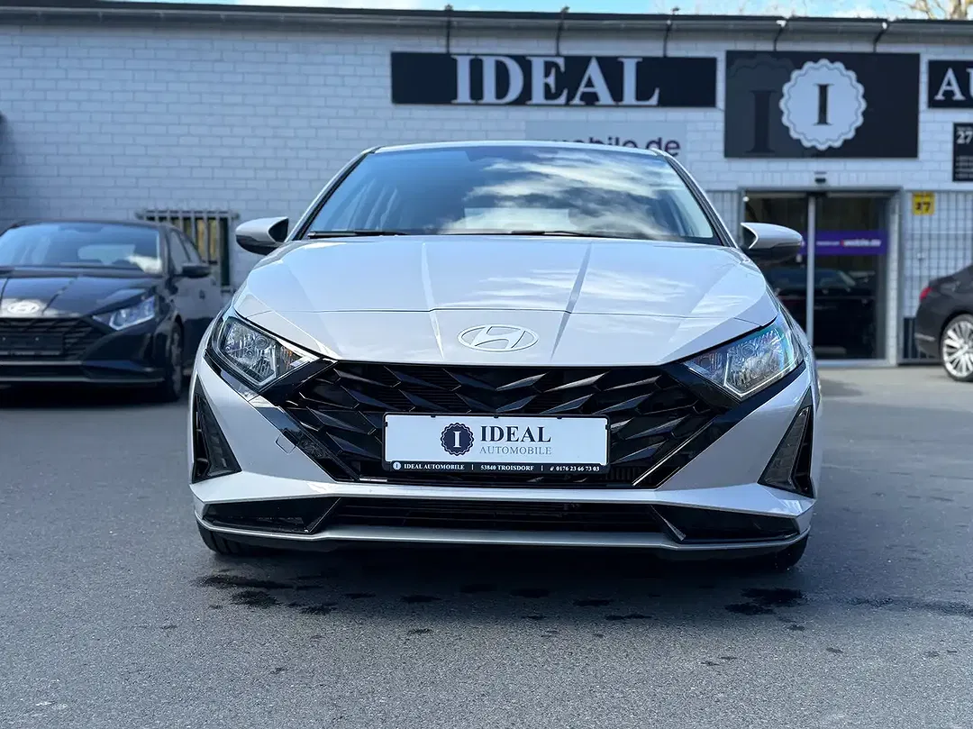Hyundai i20 - Thumbnail 2