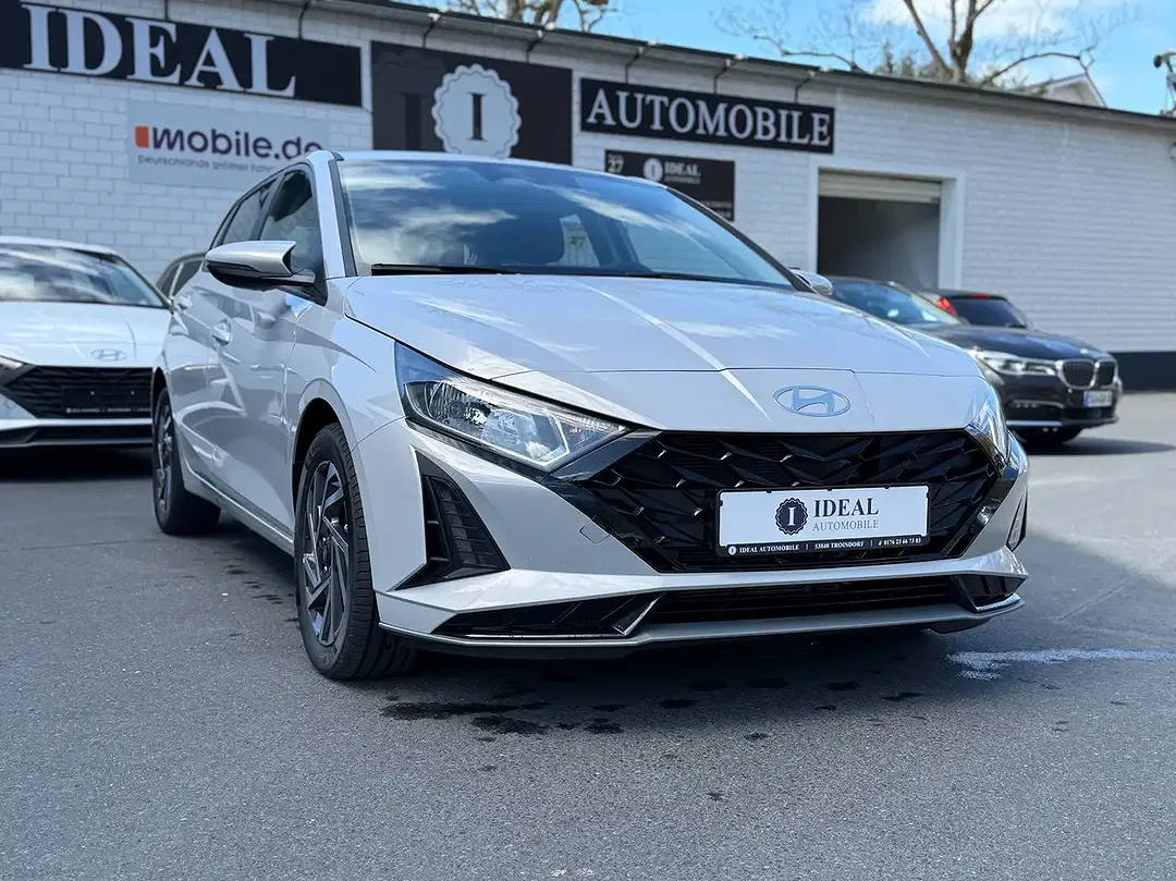 Hyundai i20 - Thumbnail 3