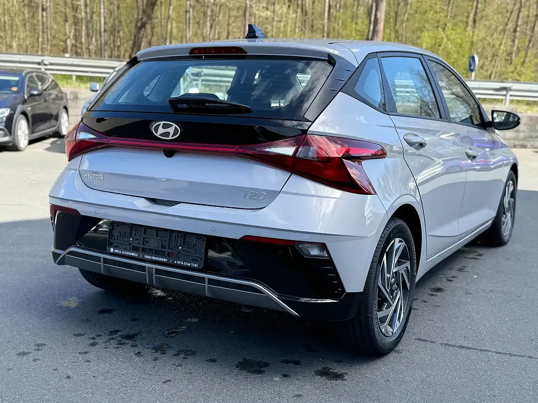 Hyundai i20 - Thumbnail 4