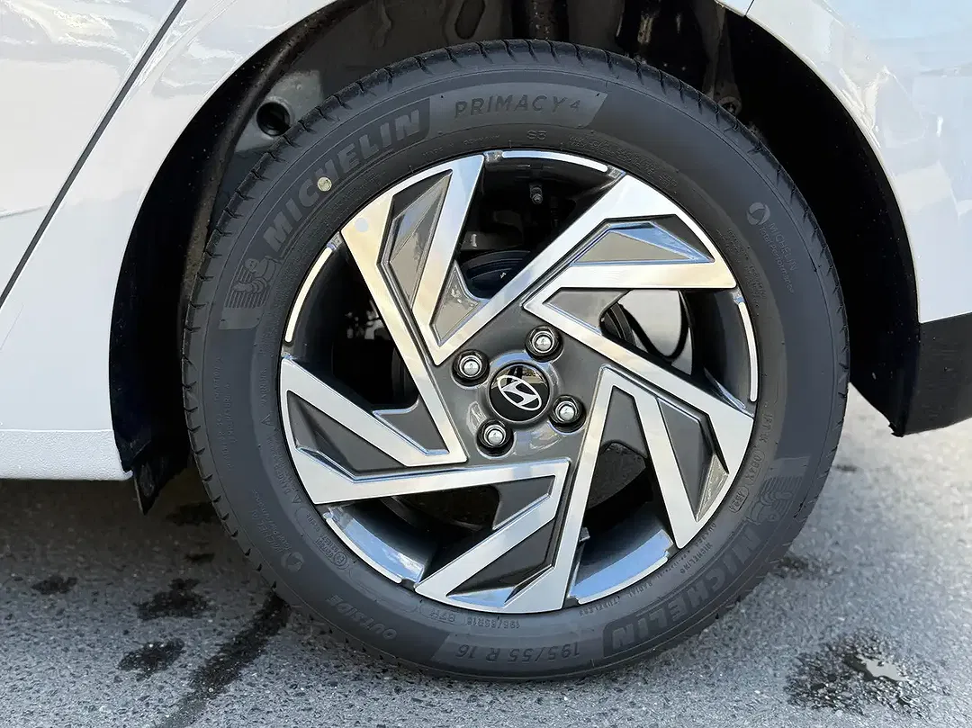 Hyundai i20 - Thumbnail 7