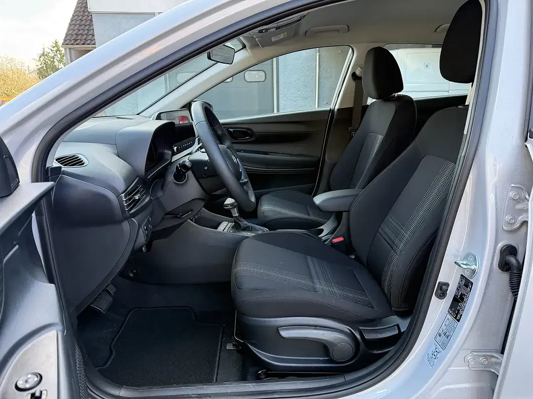 Hyundai i20 - Thumbnail 9
