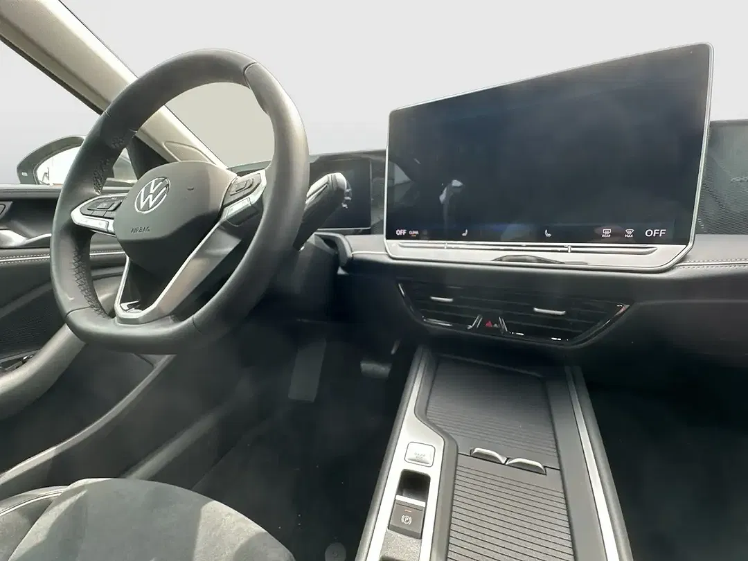 Volkswagen Passat Variant - Thumbnail 12