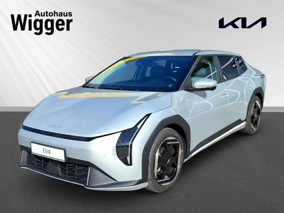 Kia EV4 - Thumbnail 1