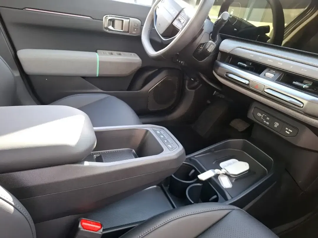 Kia EV4 - Thumbnail 11